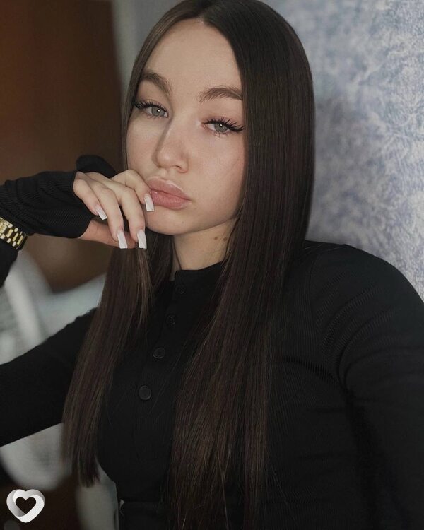 Кариночка, 26, Москве — анкета №2161454