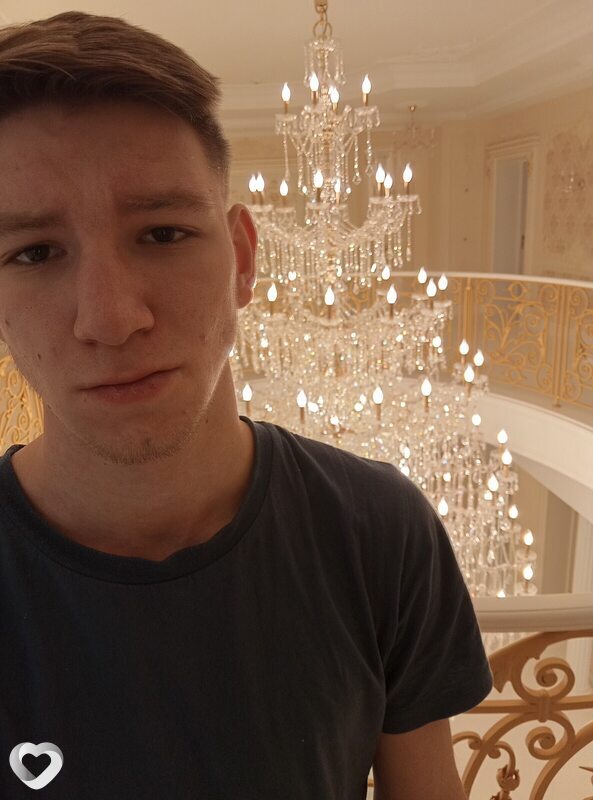 Рустам, 22, Москве — анкета №2132776