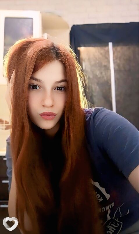 Алёна, 21, Москве — анкета №2161422