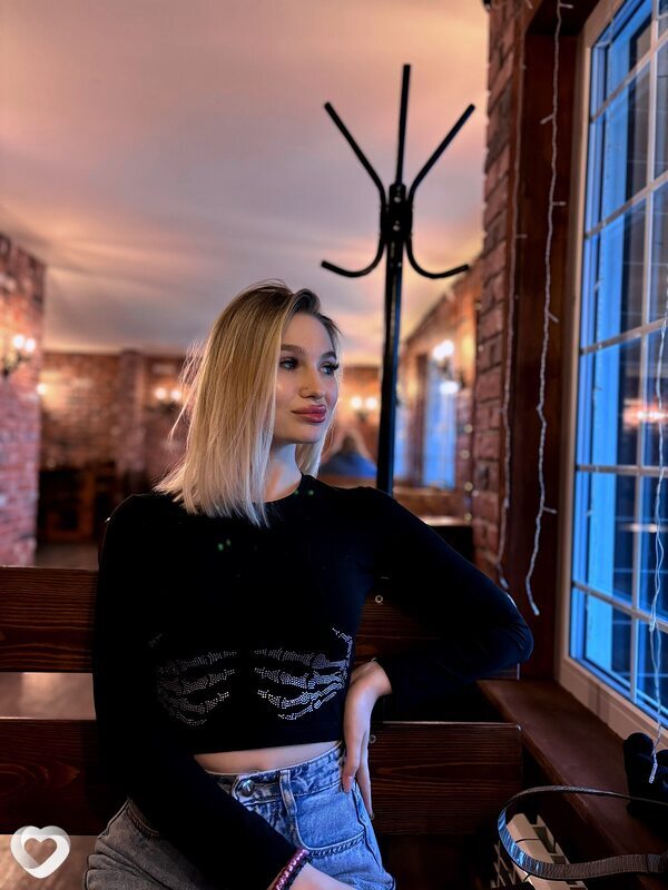 Вероника, 23, Новосибирске — анкета №2132964