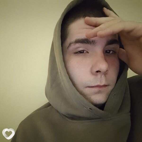 Кирилл, 21, Сызрани — анкета №2161743