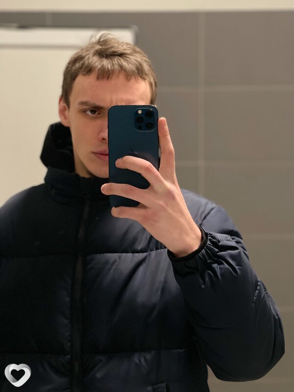 Родион, 21, Москве — анкета №2133822