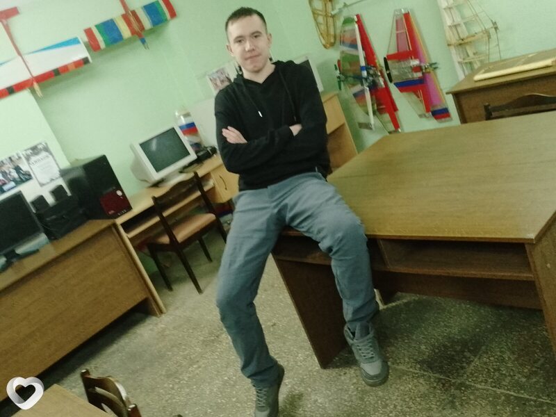 Олег, 19, Балакове — анкета №2133129