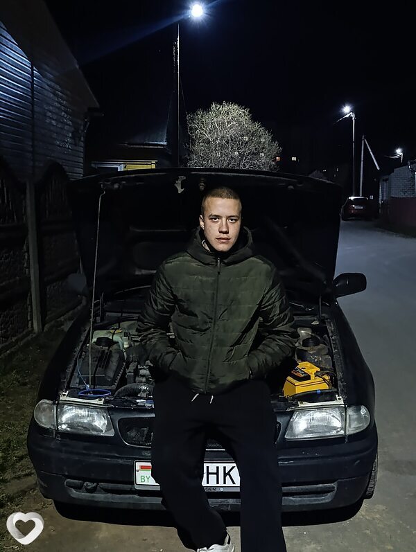 Кирилл, 20, Лиде — анкета №2133707