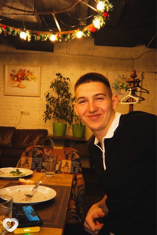 Александр, 23, Москве — анкета №2133970