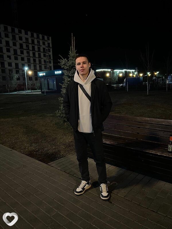Данил, 21, Пензе — анкета №2134736