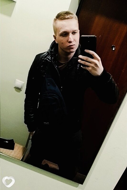 Максим, 22, Вологде — анкета №2135256