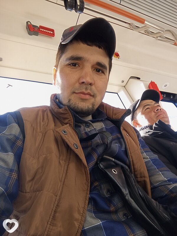 Эзиз Овезов, 29, Череповце — анкета №2135008