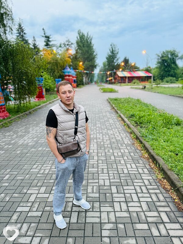 Дмитрий, 29, Макеевке — анкета №2135503