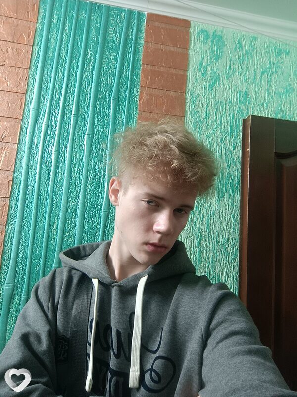 Максим, 19, Полоцке — анкета №2135890