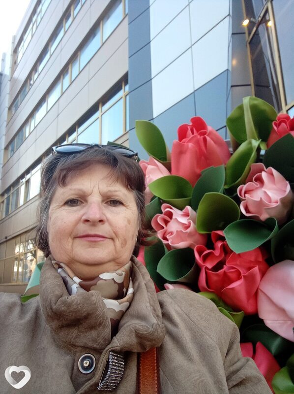 Елена, Светлый