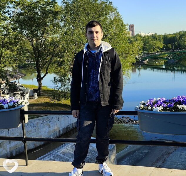 Влад, 24, Курске — анкета №2135846