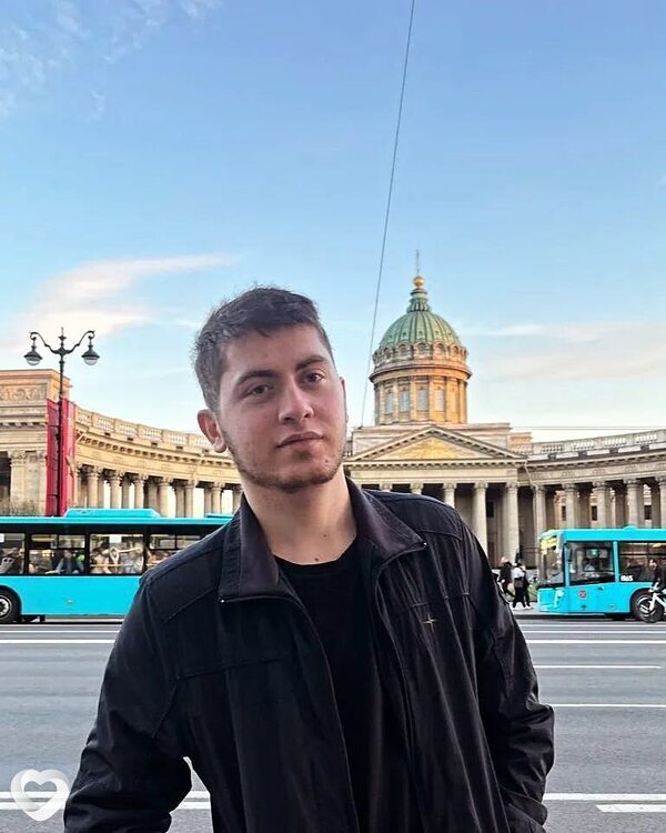 Артур, 26, Севастополе — анкета №2136355