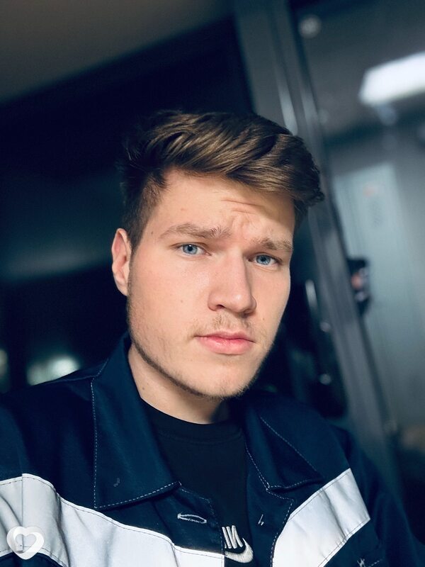 Дмитрий, 21, Гатчине — анкета №2136307