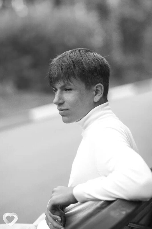 Никита, 21, Москве — анкета №2137101
