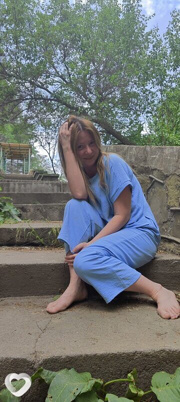 Julie, Ашхабад