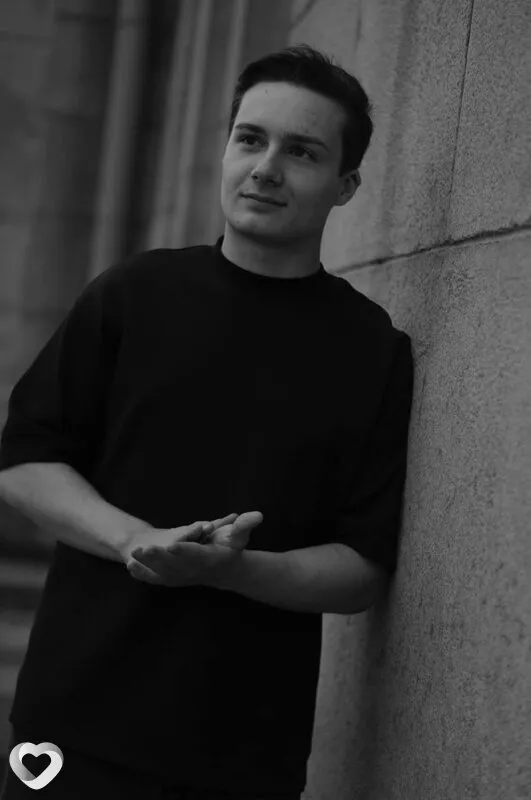 Андрей, 19, Москве — анкета №2137081