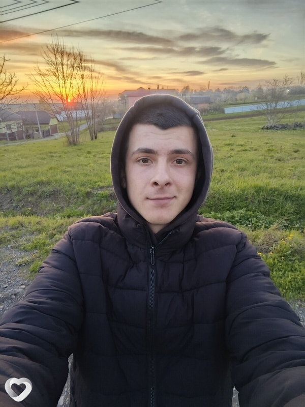 Діма, 21, Мукачеве — анкета №2137624