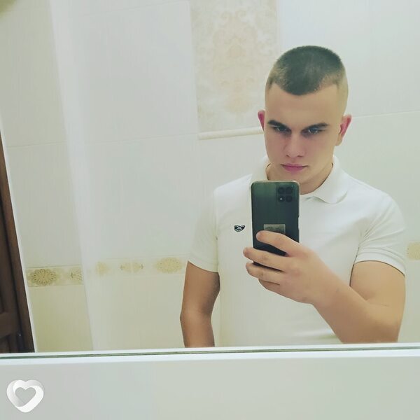 Даник, 23, Тирасполь — анкета №2137708