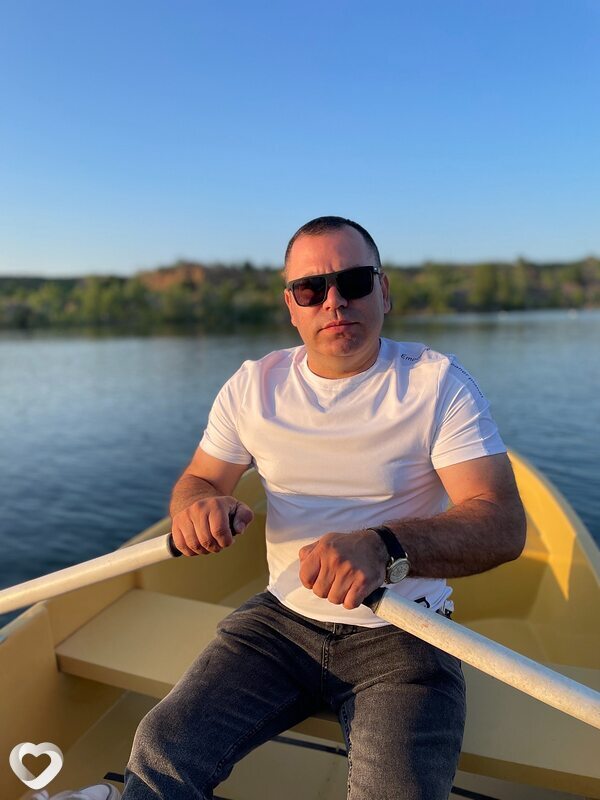 Жорж, 38, Молодогвардейске — анкета №2137673