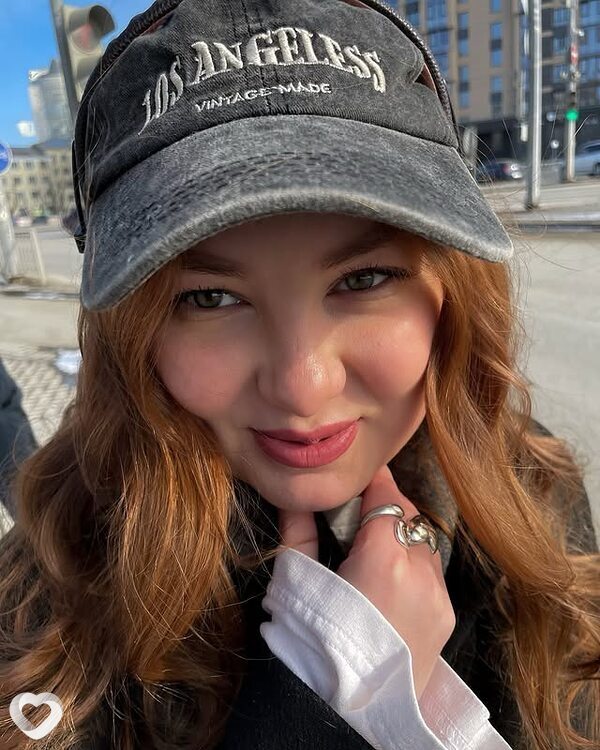 Анюта, 28, Москве — анкета №2137894