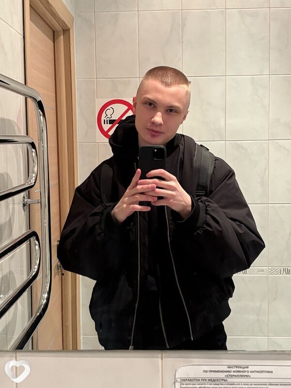 Валентин, 21, Санкт-Петербурге — анкета №2138135