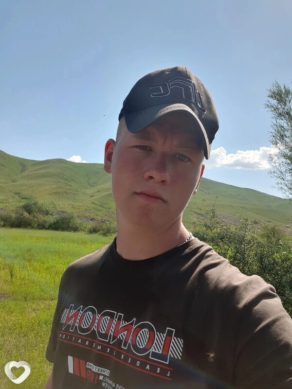 Максим, 23, Чите — анкета №2138385