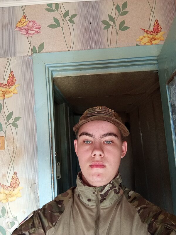 Андрей, 19, Архангельске — анкета №2138502
