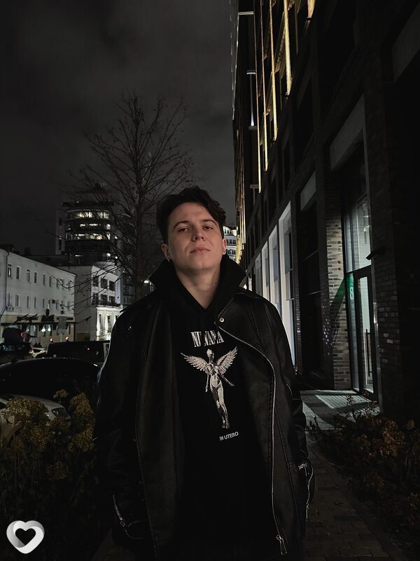 Максим, 23, Екатеринбурге — анкета №2138733