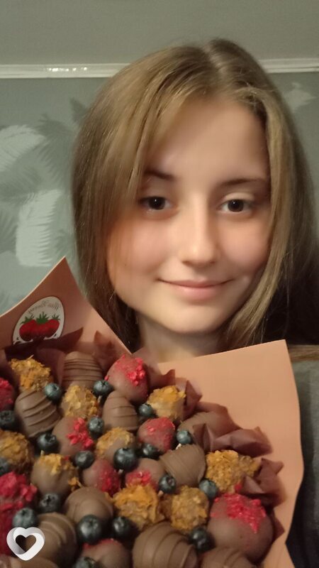 Яна, 19, Москве — анкета №2139099