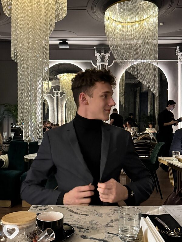 Ярослав, 19, Санкт-Петербурге — анкета №2139398