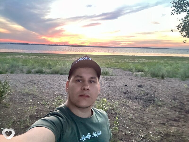 Коля, 26, Новом Уренгое — анкета №2164881