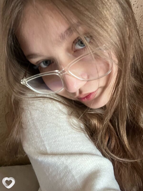 Светик, 21, Москве — анкета №2140052