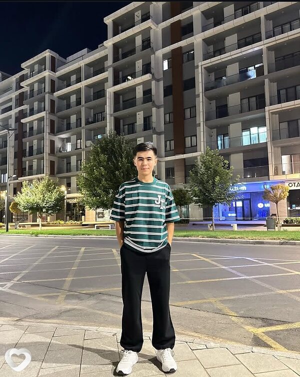 Дима, 23, Москве — анкета №2140507
