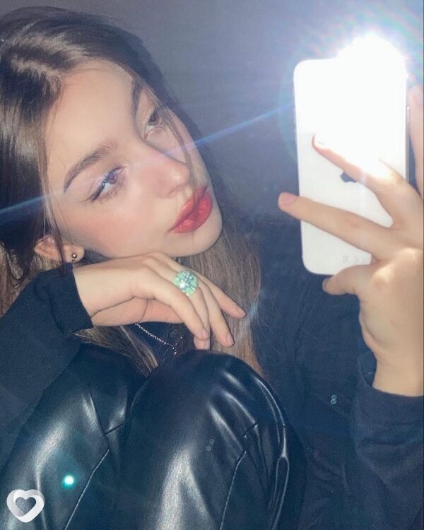 Карина, 27, Москве — анкета №2140316
