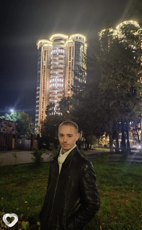 Илья, 26, Благовещенске — анкета №2140636