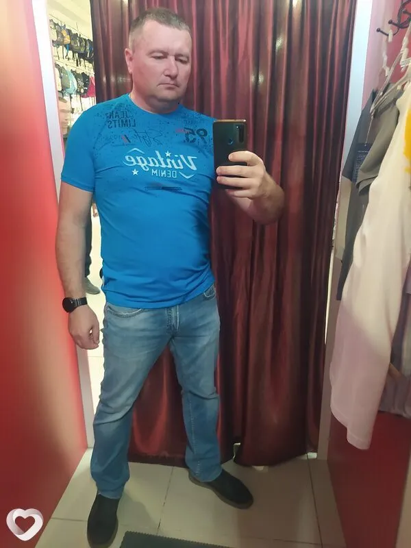 Максим, 44, Горно-Алтайске — анкета №2140295