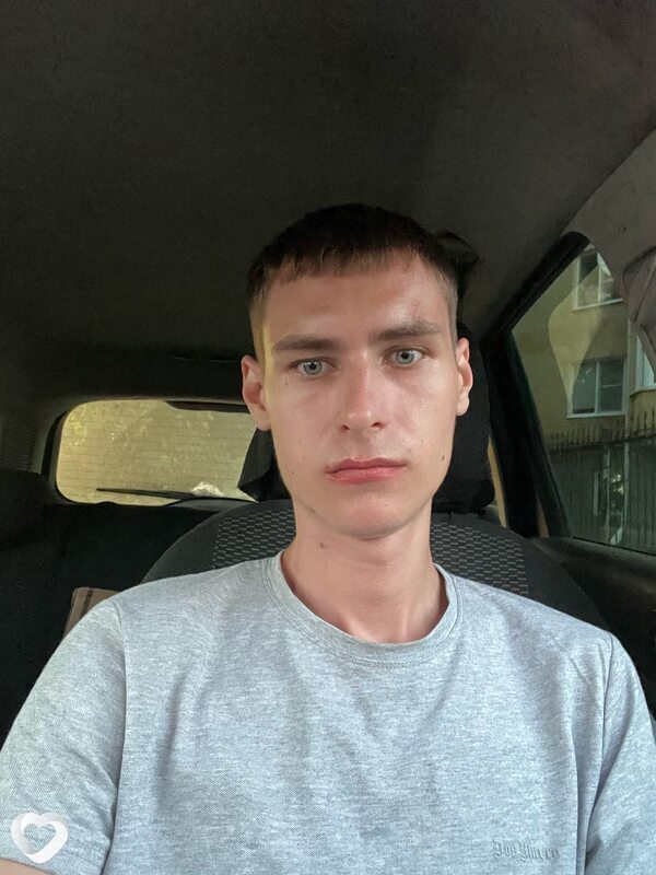 Олег, 26, Омске — анкета №2140439