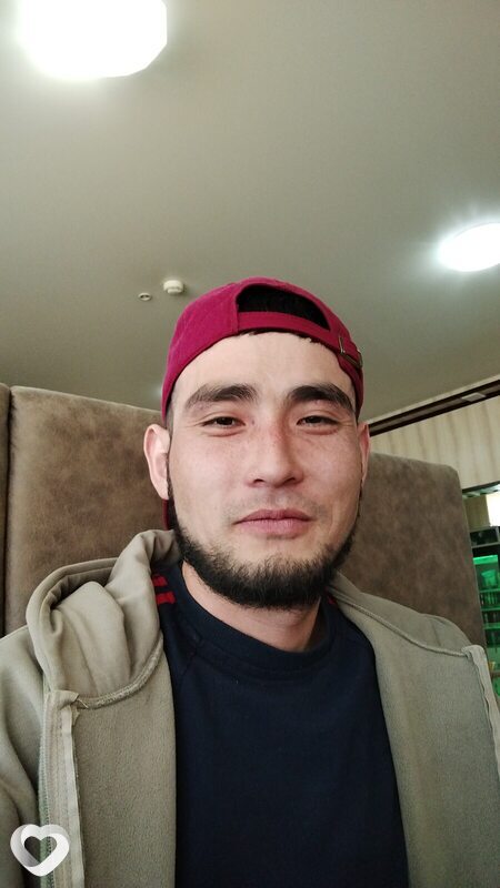 Жорик, 29, Екатеринбурге — анкета №2140860