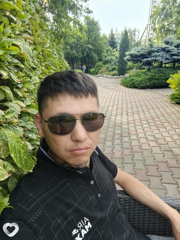 Денис, 32, Абакане — анкета №2140993