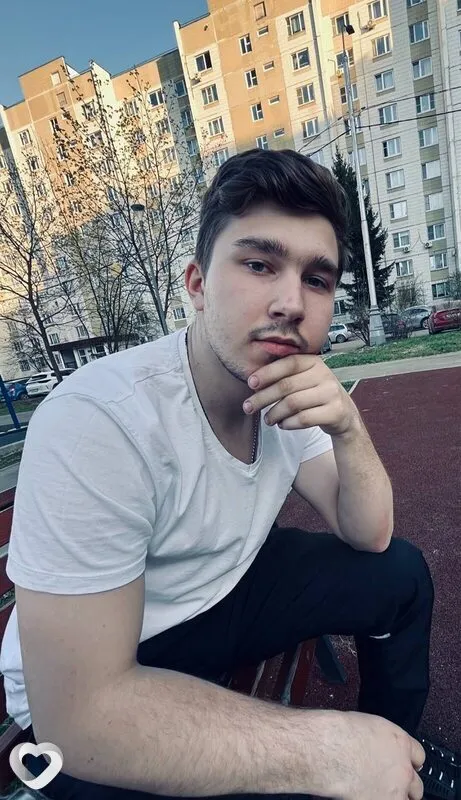 Даниил, 21, Москве — анкета №2141419