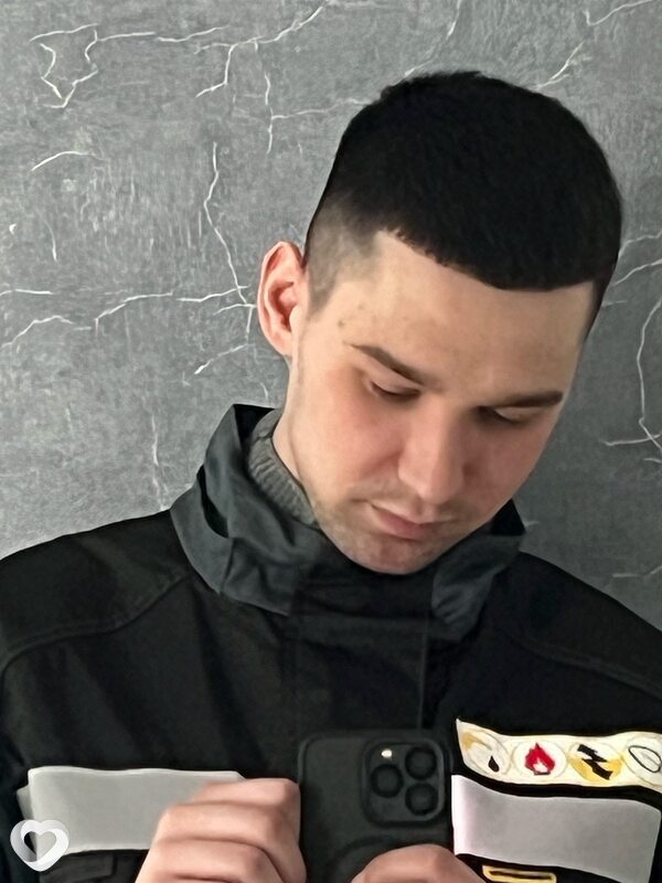 Максим, 23, Самаре — анкета №2165715