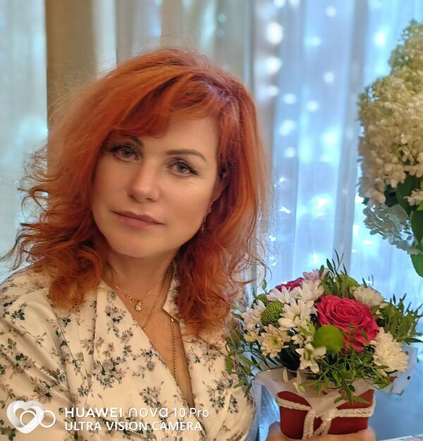 Оленька, 47, Бердске — анкета №2141636