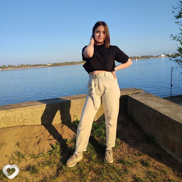 Анна, 20, Волгограде — анкета №2142536