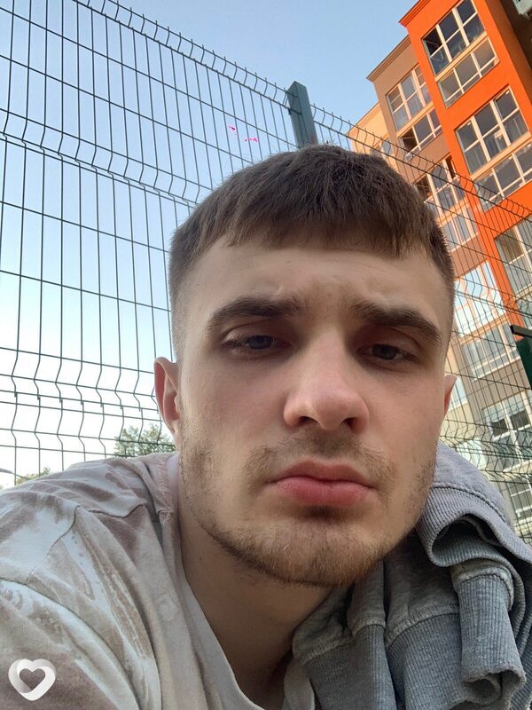 Виталик, 24, Иванове — анкета №2142079