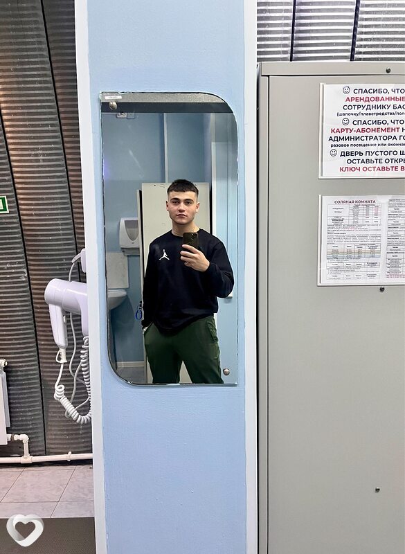 Влад, 23, Москве — анкета №2142183