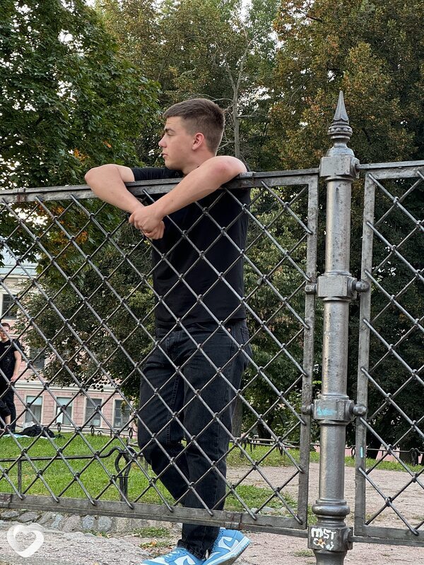 Михаил, 21, Санкт-Петербурге — анкета №2142229