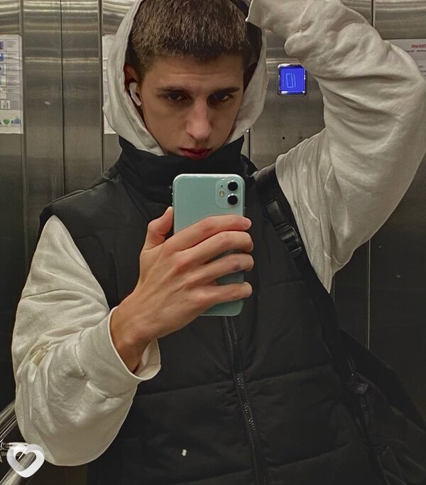 Алексей, 20, Москве — анкета №2142242