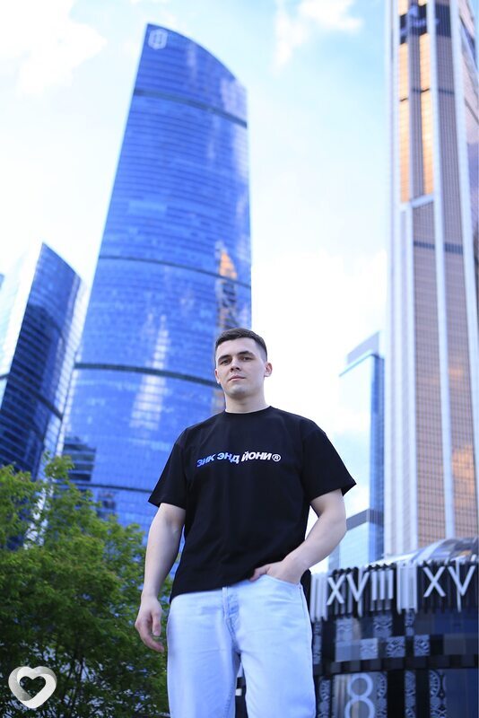 Павел, 28, Москве — анкета №2142359