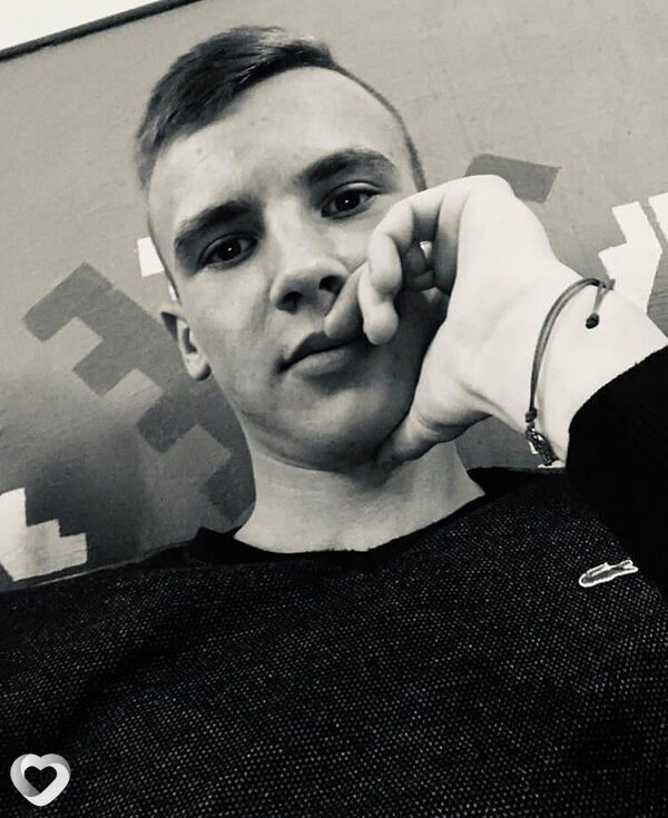 Alex, 24, Тюмени — анкета №2143017